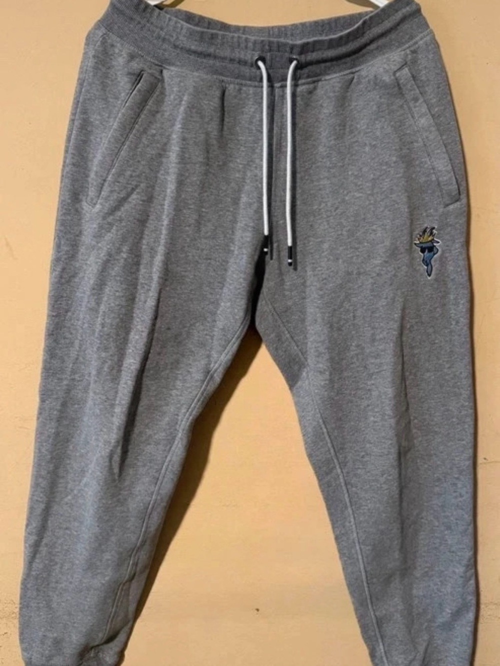 GOAT USA Men’s Medium Gray Jogger Sweatpants Embroidered Logo